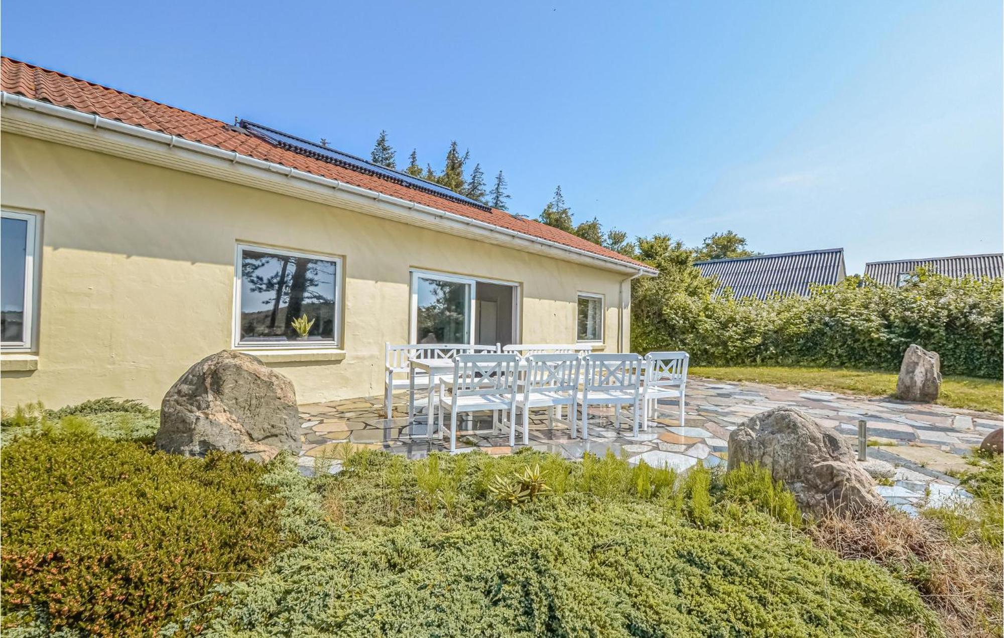 Strandhuset Knebel Exterior photo